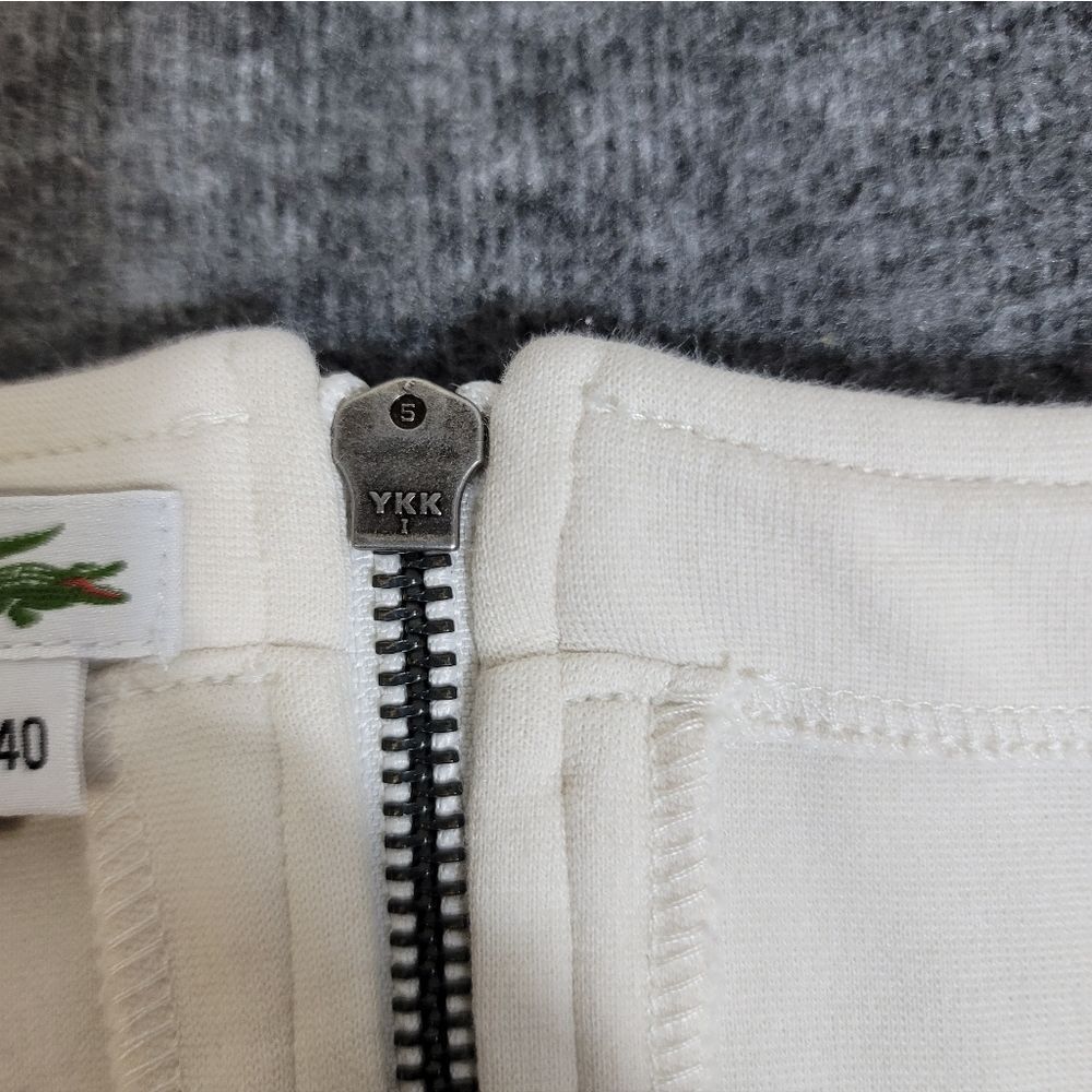 Lacoste Women’s Dress Size 40 M Cream Long Sleeve Shift Stretch Pleated Hem Logo - Picture 3 of 13